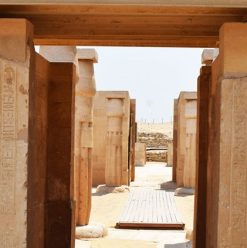 رحلة إلى سقارة: اكتشف أسرار التاريخ واستمتع بجولة ماتتنسيش (صور)
