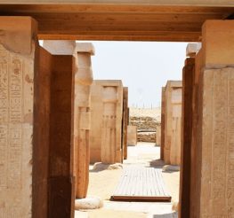 سقارة في الجيزة.. دليلك لزيارة أهم الآثار والمعالم في أقدم جبانة ملكية (صور)