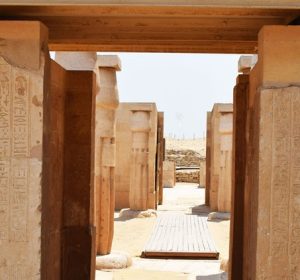 سقارة في الجيزة.. دليلك لزيارة أهم الآثار والمعالم في أقدم جبانة ملكية (صور)