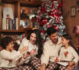 Christmas Cosiness: 7 Local Brands to Get Your Winter Home Comfort