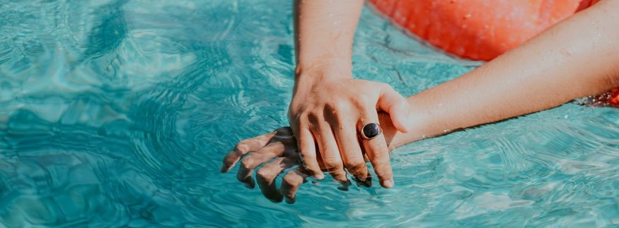 نفسك تفصل؟ 5 أماكن في القاهرة تقضي فيها Day Use على حمام سباحة