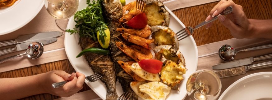 Dive into a Seafood Extravaganza at Fairmont Nile City’s L’Uliveto Seafood Festival Buffet