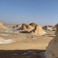 الصحراء البيضاء في مصر: كأنك على كوكب تاني!