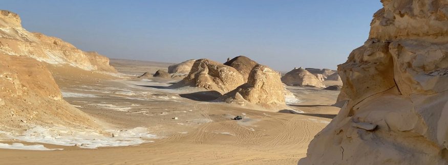 الصحراء البيضاء في مصر: كأنك على كوكب تاني!