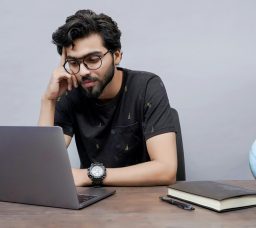 موعد بدء الدراسة 2025–2026 للمدارس والجامعات في القاهرة.. الخريطة الكاملة والإجازات بالتفصيل موعد بدء الدراسة 2025–2026 للمدارس والجامعات في القاهرة.. الخريطة الكاملة والإجازات بالتفصيل
