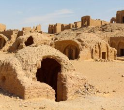 واحة مليانة آثار وكنوز.. اكتشف ليه 