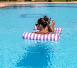 The Ultimate Guide to Beach Accessories in Egypt: What to Pack & Where to Shop
