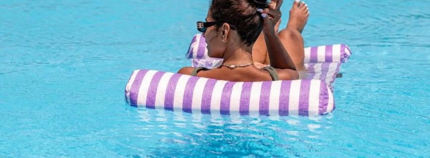 The Ultimate Guide to Beach Accessories in Egypt: What to Pack & Where to Shop