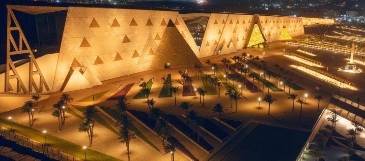 زيارة المتحف المصري الكبير.. أسعار التذاكر وخريطة المواصلات من أي مكان في القاهرة