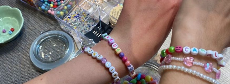 On International Friendship Day: Give a Thoughtful Gift to Your Friends