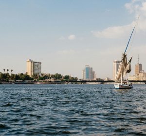 دليلك لزيارة وسط البلد في القاهرة 2026: أهم المعالم والمطاعم وأماكن الثقافة والفن دليلك لزيارة وسط البلد في القاهرة 2026: أهم المعالم والمطاعم وأماكن الثقافة والفن