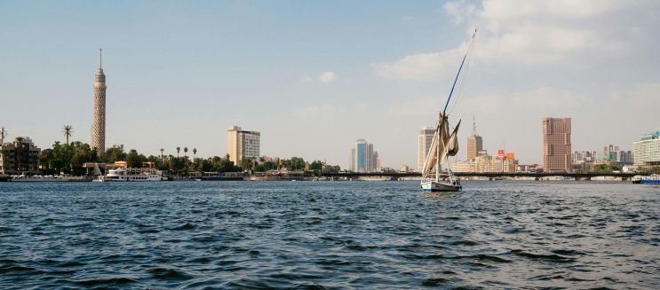 دليلك لزيارة وسط البلد في القاهرة 2026: أهم المعالم والمطاعم وأماكن الثقافة والفن