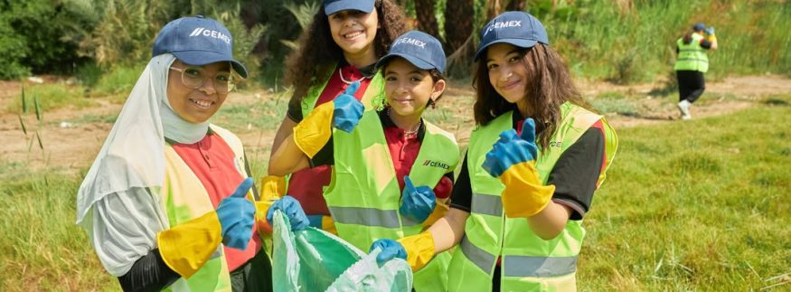 Volunteering Summer Opportunities for Students: Giving Back While Moving Forward