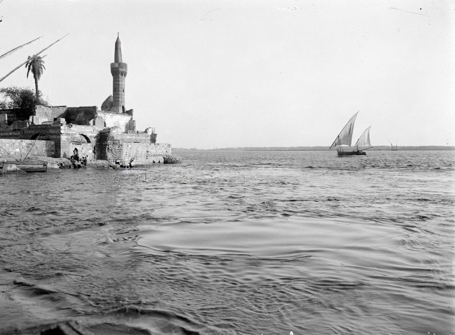 مسجد أثر النبي قديمًا