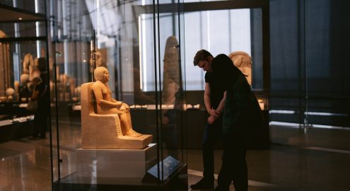 المتحف المصري الكبير 2025: إزاي الإعلام العالمي وصف أكبر متحف لحضارة واحدة قبل افتتاحه المتحف المصري الكبير 2025: إزاي الإعلام العالمي وصف أكبر متحف لحضارة واحدة قبل افتتاحه