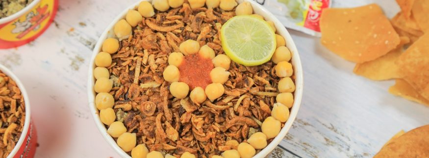 أحسن محلات كشري في القاهرة 2025: دليل الأكيلة لأشهر وأطعم كشري في مصر