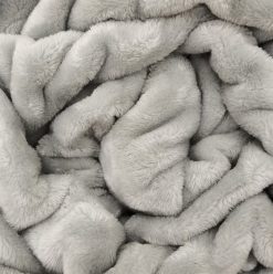 Warm and Cosy: Top Egyptian Brands to Get Blankets from this Winter