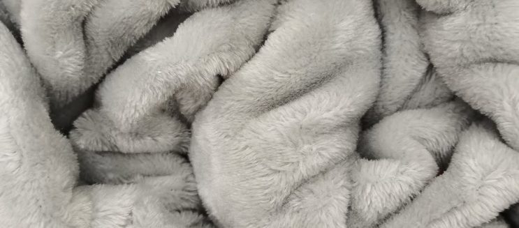 Warm and Cosy: Top Egyptian Brands to Get Blankets from this Winter
