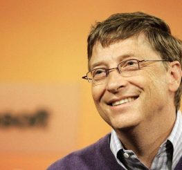 بيل جيتس يكشف قائمته الذهبية للقراءة في الإجازات: 5 كتب هتغير نظرتك للعالم