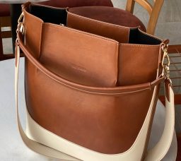 Perfectly Wrapped for the Season: 8 Online Egyptian Bag Brands for Christmas Gifting