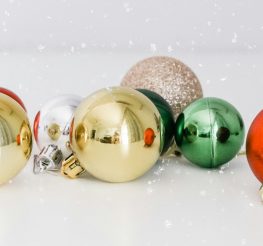 نجيب منين زينة الكريسماس بأقل الأسعار في القاهرة؟ دليلك لأهم الأماكن 2025