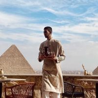 أفضل مطاعم داخل المتحف المصري الكبير وحوله 2026: تجربة أكل فريدة في حضن أعظم متاحف العالم