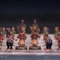 شطرنج الملك فاروق في متحف المجوهرات الملكية: قطعة نادرة من الذهب والماس لا تقدر بثمن