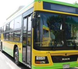 تذكرة بـ10 جنيه بس.. كل اللي محتاج تعرفه عن أتوبيسات معرض الكتاب 2026 وخطوطها