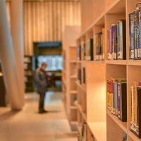 في يومين بس.. معرض القاهرة الدولي للكتاب 2026 يقترب من مليون زائر ويؤكد شغف المصريين بالقراءة