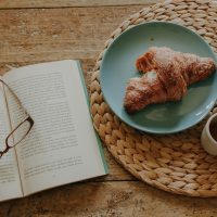 دليل الأكل في معرض القاهرة الدولي للكتاب 2026.. تفاصيل المطاعم والأسعار جوه المعرض