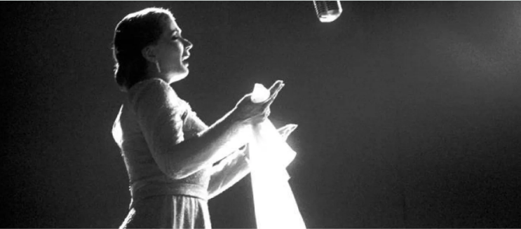 فيلم الست: سيرة أم كلثوم بلا تجميل أو مبالغات في تجربة سينمائية تستحق المشاهدة