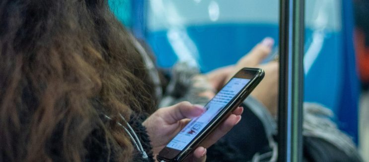 كتب مجانية وأنت في مترو القاهرة.. كل اللي محتاج تعرفه عن تطبيق كتاب من وزارة الثقافة 2026