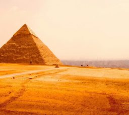 قصة الممر المخفي في الهرم الأكبر.. إزاي التكنولوجيا الحديثة كشفت سر جديد في قلب الجيزة؟