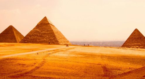 قصة الممر المخفي في الهرم الأكبر.. إزاي التكنولوجيا الحديثة كشفت سر جديد في قلب الجيزة؟