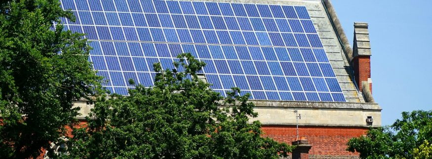 طاقة نظيفة من الشمس والمياه.. تحالف مصري يطلق مبادرة “رؤية خارج الصندوق” لحماية البيئة