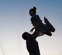 دليل كايرو360 لكل أب وأم في القاهرة: 9 خطوات تحمي طفلك من التحرش