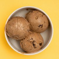 أحلى أماكن الآيس كريم في القاهرة 2026: دليلك لأحلى سكوب في الحر