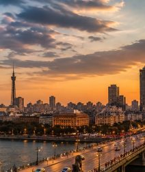 كوبري قصر النيل.. حكاية الجسر الأشهر في القاهرة وحراسه الأسود الأربعة