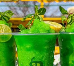 سموزي براديس Smoothie Paradise المنيل.. مشروبات منعشة وحلويات تستحق التجربة