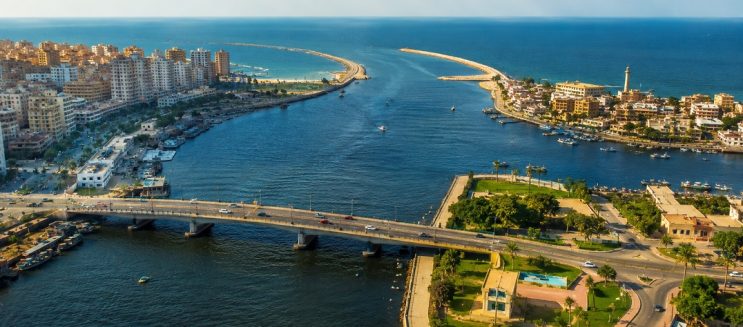 دمياط.. المدينة اللي تستاهل رحلة مخصوص: بحر ونيل وموبيليا وأكل عمره ما يتنسي