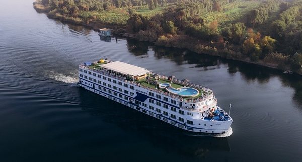 Best Boat Stays in Egypt: Nile Cruises, Houseboats, Liveaboards & Yacht Escapes
