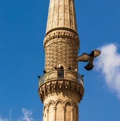 أجمل مساجد القاهرة التاريخية.. 5 تحف معمارية لازم تزورها