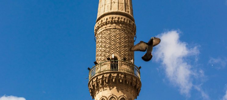 أجمل مساجد القاهرة التاريخية.. 5 تحف معمارية لازم تزورها