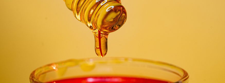كمشكاة للعسل الطبيعي.. تجربة جديدة وأنواع مختلفة تستحق الاكتشاف