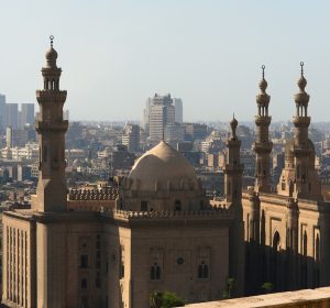 دليل جولات المشي في القاهرة التاريخية 2026: استكشف سحر العاصمة على رجليك