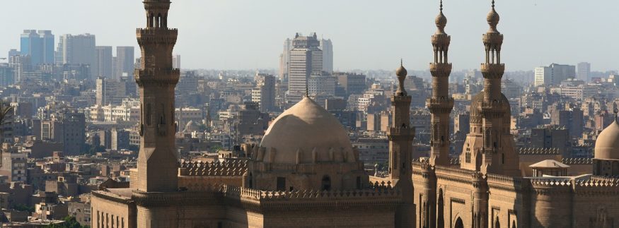 دليل جولات المشي في القاهرة التاريخية 2026: استكشف سحر العاصمة على رجليك